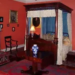 House Alojamento de Acomodação e Pequeno-almoço 5*