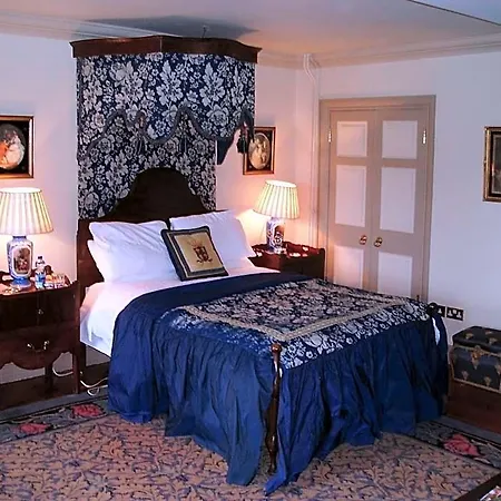 House Bed & Breakfast 5*