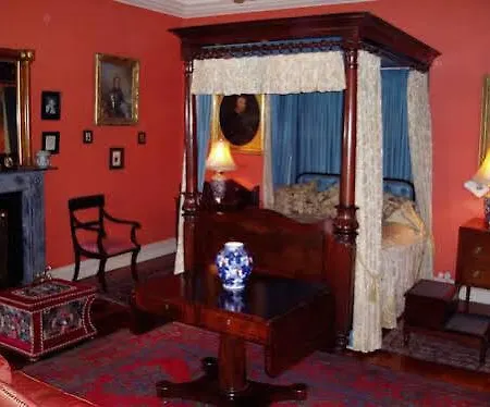 House Bed and Breakfast 5*