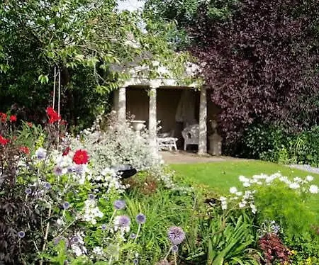 House Bed and Breakfast Collon